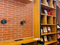 -新华书店(永安路店)