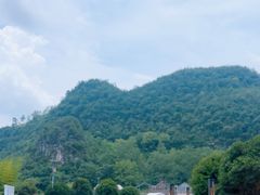 -高荡千年布依古寨旅游景区