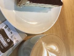 -猫的天空之城概念书店(杭州南宋御街店)