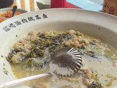 -严记小天府酸菜鱼(西四路店)