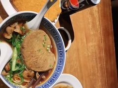 -沪西老弄堂面馆(定西路店)