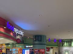 -大食代美食广场(上海中心店)