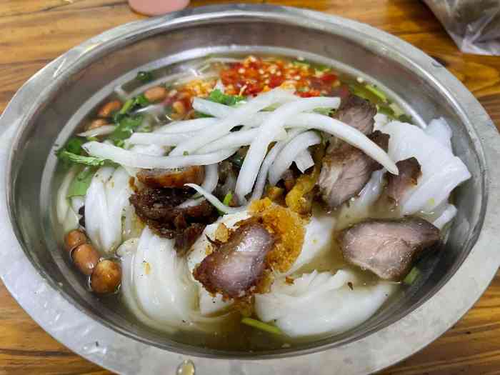 天后宫颜十五酸粉店-"从宾阳永武菜市坐朋友的电单车到宾阳汽车站.