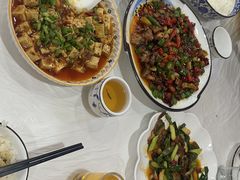 -乡土特色.冷锅鱼.牦牛肉汤锅