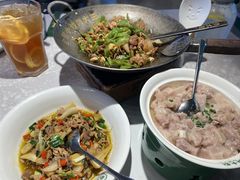 -费大厨辣椒炒肉(黄兴中心广场店)