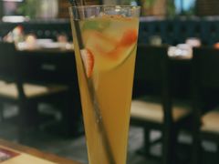 茉莉蜜桃鲜果茶-百特喜·意大利餐厅(八佰伴镇江店)