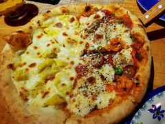狂野拼榴莲披萨-盘炉forenza·云贵川融合小食堂 ( 钟楼中柳巷店)