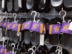 -名创优品(天河区正佳广场二店)