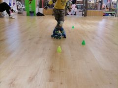 -乐翔轮滑(中庚漫游城店)