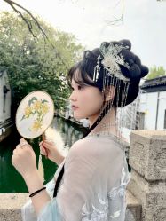 -一揽芳华汉服旗袍体验馆(拙政园店)