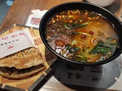 -元志初腊汁肉夹馍(钟楼粉巷店)