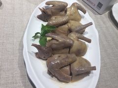 -品悦酒店(三林古镇店)