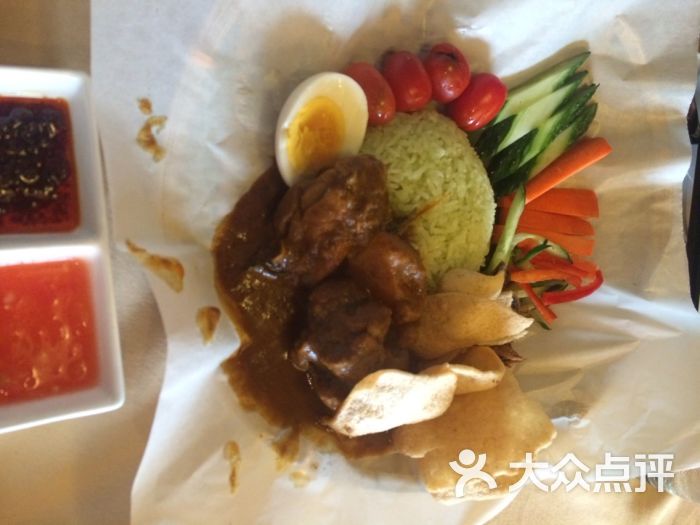 仁当鸡肉椰浆饭