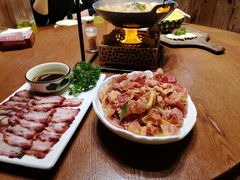 -老滇山寨•云南特色菜•地方菜•民族风情歌舞表演(金碧店)