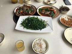 -鑫悦楼煎蟹·16年海鲜大排档