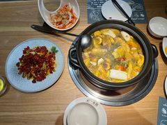 -一朵菌·野生菌探索家火锅(南亚店)