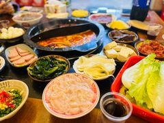 -重庆川渝肥妹火锅