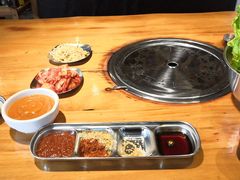 -唯成•韩国炭火烤肉 유성고기
