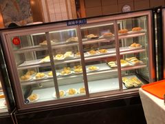 面包甜点陈列柜-龙的酒楼·手工早茶·顺德菜(近良路店)