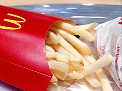 -麦当劳(新世纪环球中心店)