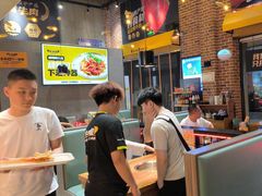 -牛小嫩串串火锅(老国贸总店)