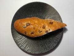 落雪坚果蓝莓包-风车面包