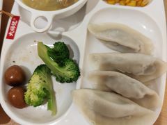 -大师兄·西北小馆(北站缤果空间店)