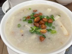 艇仔粥-黄枝记(议事亭前地店)