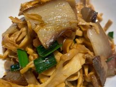 腊肉炒野山笋-富正毅三下锅连锁(三店)
