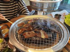 -叽叽扎扎烤肉场(生态城万达店)