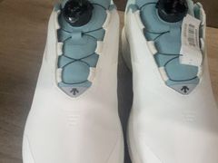 -UCC国际洗衣(七宝宝龙城店)