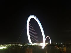 -南京眼步行桥