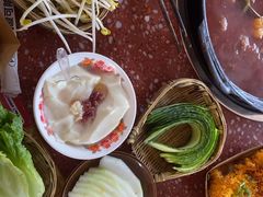 -赵美丽·重庆社区火锅·直营店(火车东站·中豪国际店)