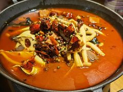 磁器口毛血旺-九锅一堂酸菜鱼(新南凯德直营店)