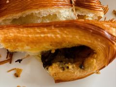 -VERIE BAKEHOUSE