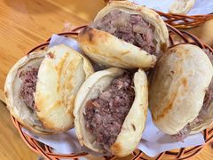 -闫家驴肉火烧(五四店)