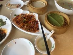 -顶顶香煎饼家常菜(金花南路店)