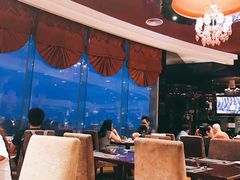 -荣誉国际酒店-云顶旋转餐厅