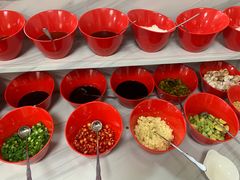 -荣吉招牌自助骨头锅(顾乡店)