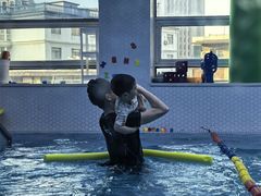 -龙格亲子游泳·水育早教中心(华亿大润发店)