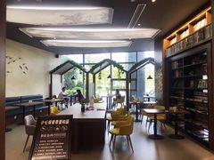 -新华书店白鹿书肆(市府路店)