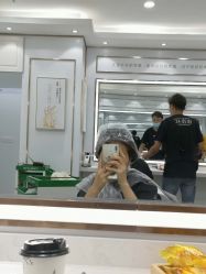 -镁连社·美联社