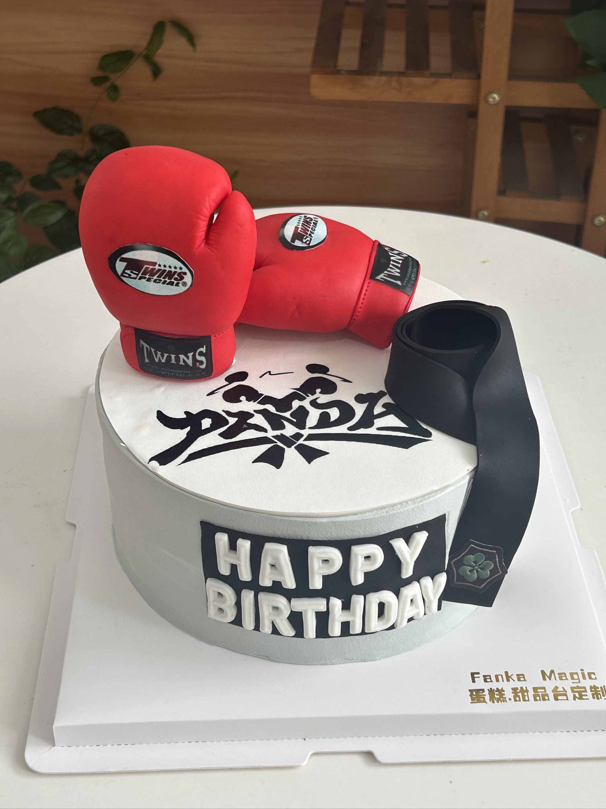 拳击手套🥊蛋糕,纯手工制作