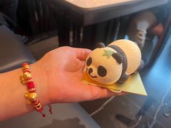 -雍容荟帝王蟹活龙虾展台自助(IFS黑金店)