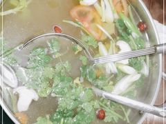 -乡土黄·鲜牛肉火锅·小龙虾(兴业街店)