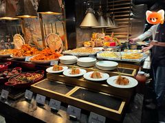 -雍容荟帝王蟹活龙虾展台自助(IFS黑金店)