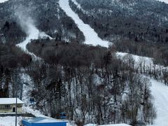 -亚布力新体委滑雪场