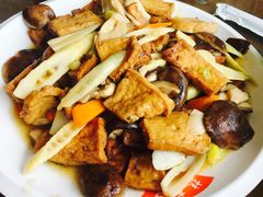 素炒三鲜-抹直口特色菜馆(一店)