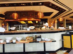 自助区域-君悦大酒店行政酒廊