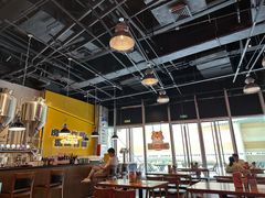 -HUZI虎滋精酿餐吧(京西大悦城店)